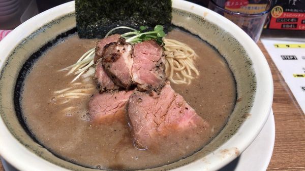 「濃厚煮干ラーメン」@野郎ラーメン 恵比寿西口店の写真