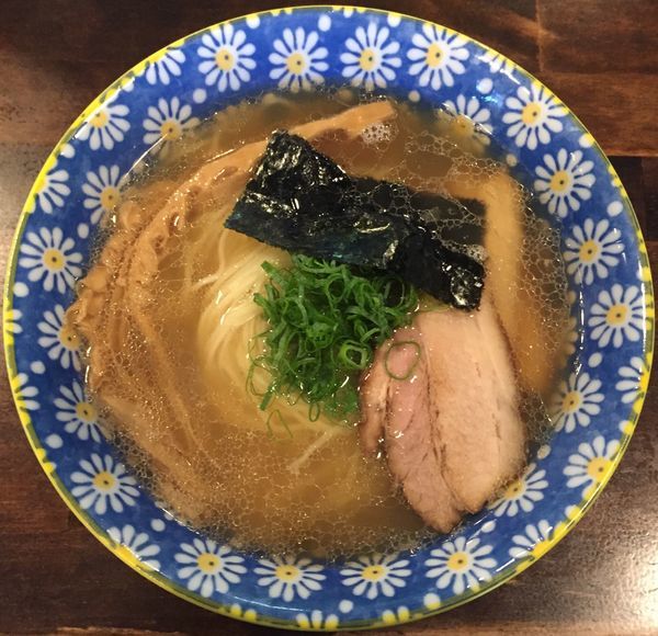 「塩ラーメン750円」@カミカゼの写真