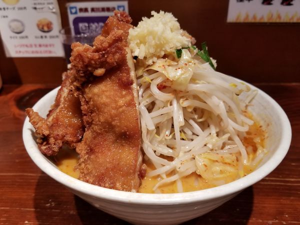 「味噌拉麺DX」@旨辛ラーメン表裏 高田馬場店の写真