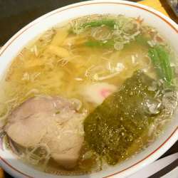 しおラーメン（油少なめ、かた麺） 750円
