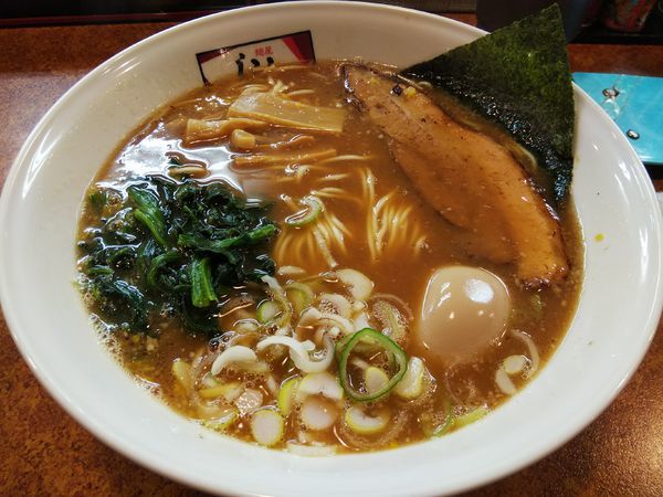 「かつお醤油ラーメン　（大盛り）　※柚子入り　＋味玉：㋚券」@麵屋 しるしの写真