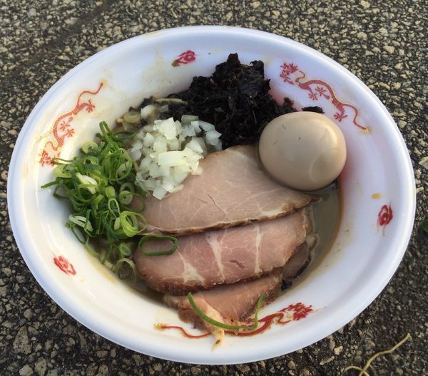 「麺処晴 濃厚煮干しそば＋全部トッピング」@中華蕎麦とみ田 富田治PRESENTS 松戸ラーメンサミット 2018の写真