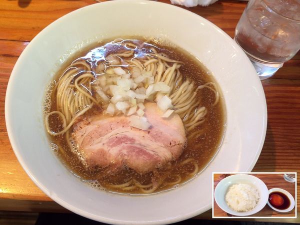 「限定 煮干らーめん 醤油ver. & たまご漬丼」@らーめん芝浜の写真