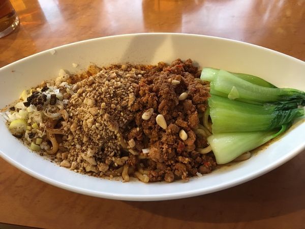 「辛酒場まぜそば」@餃子酒場別館 とりそばの写真