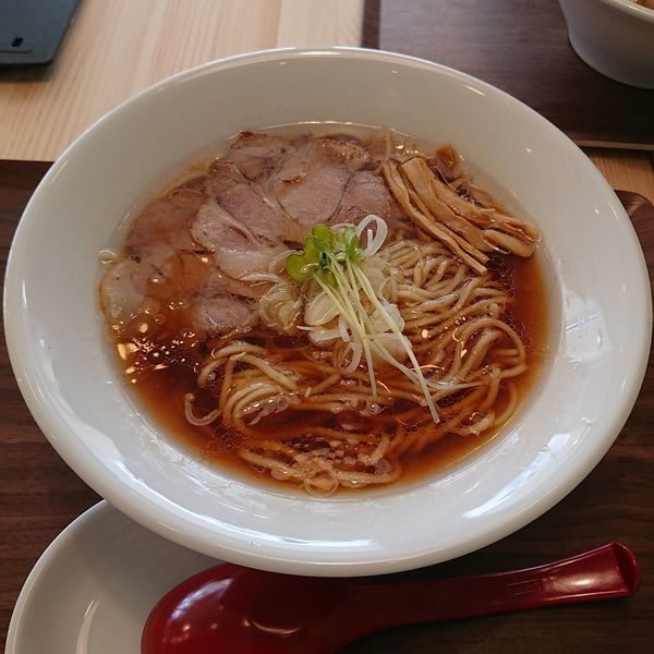 「中華そば 醤油  @550円」@中華そばとおコメのお店 メシケン。の写真