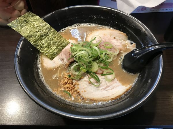 「ラーメン ＋ クーポン替え玉」@ラーメンくれはの写真