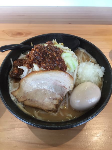 「味玉山嶺 ￥950＋ライス ￥50」@らぁめん初代 OKAWARIの写真