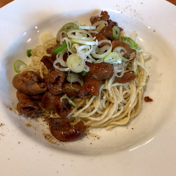 「三連休限定和え麺【焼きモツ】300円」@麺＆cafe Coi.Coi.の写真