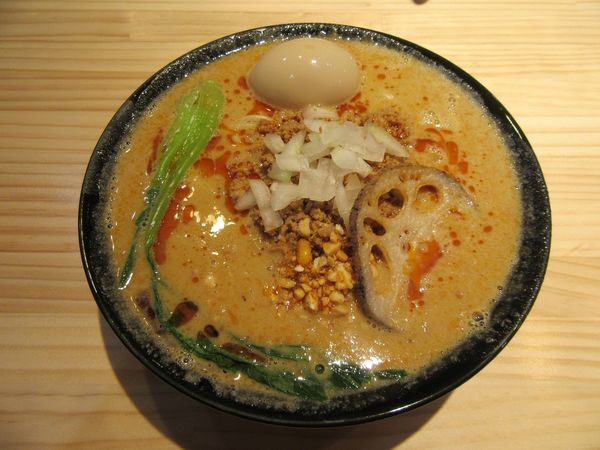 「限定　担々麵（８００円）＋味玉１００円」@麺屋 必道の写真