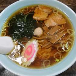 手打ちラーメン　６００円