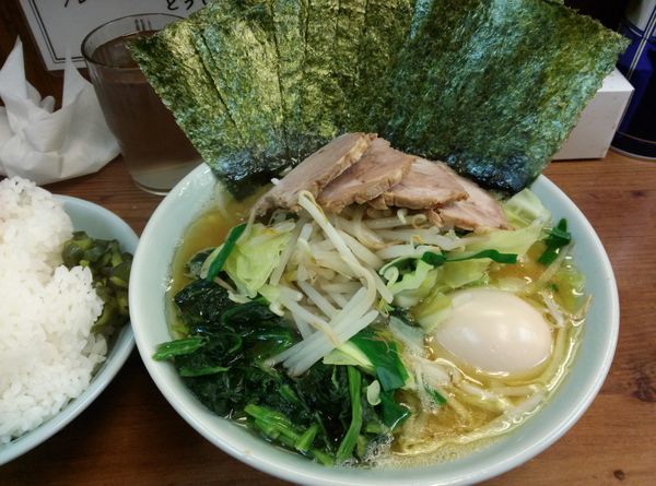 「全種盛り(並)」@横浜ラーメン 武蔵家 国領店の写真