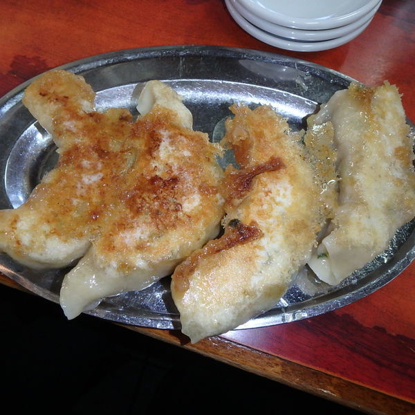 「中華そば (800円)、餃子4ケ(800円)」@杭州飯店の写真