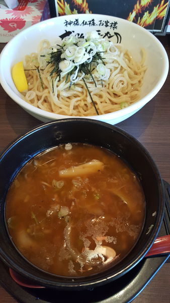 「しおつけ麺中盛」@らーめん神月 小倉町店の写真