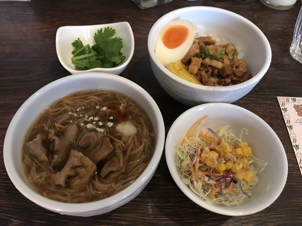 「ハーフ&ハーフ セット （麺線＆魯肉飯）」@麺線屋 formosaの写真
