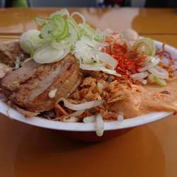 【ハイマウント】まぜそば＋うずらマン