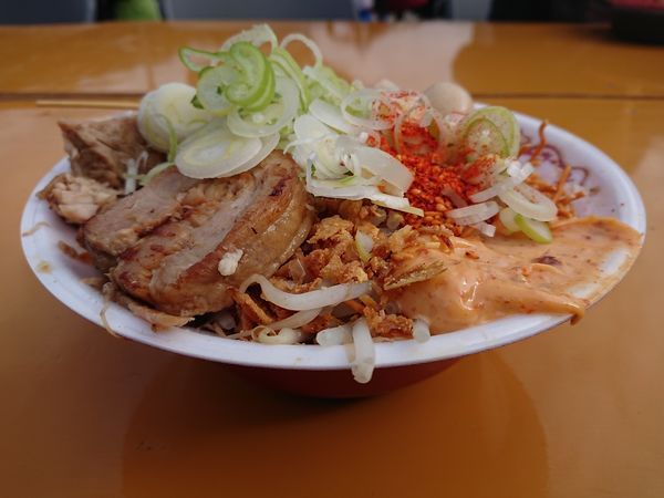 「【ハイマウント】まぜそば＋うずらマン」@中華蕎麦とみ田 富田治PRESENTS 松戸ラーメンサミット 2018の写真