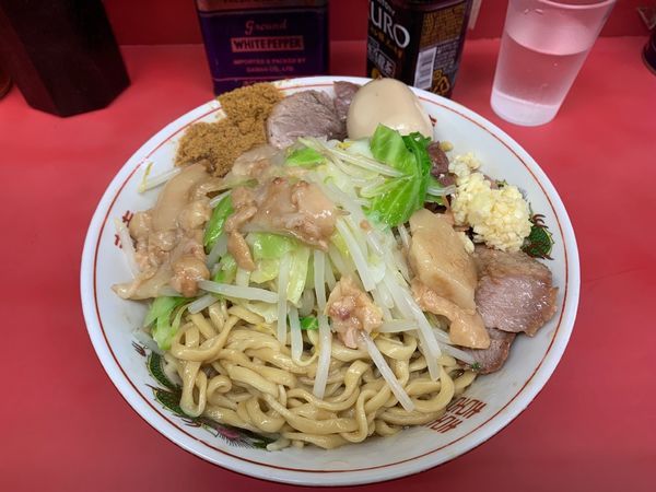 「大汁なし＋豚マシ＋煮卵」@ラーメン二郎 環七一之江店の写真