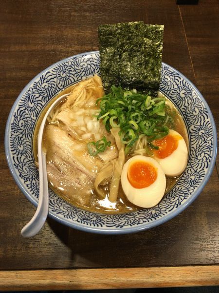 「煮干中華そば (780円)+サービス味玉」@麺匠 銀星 海美風の写真