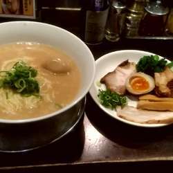 熟成光麺 全部のせ(並盛・160g)1,000円