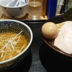 特製濃厚魚介つけ麺