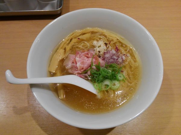 「らぁ麺　800円」@らぁ麺 鳳仙花の写真