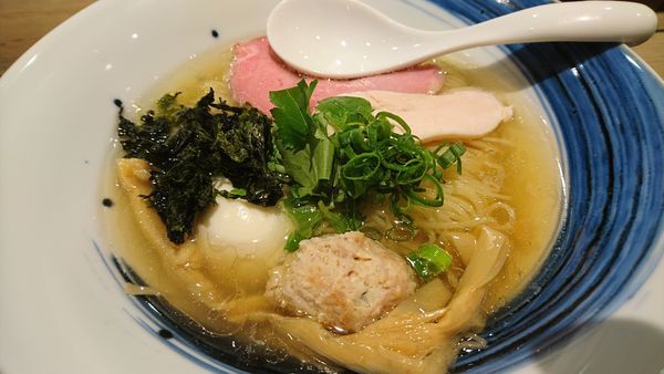 「特製塩ラーメン＋中盛り」@麺屋 翔 みなとの写真