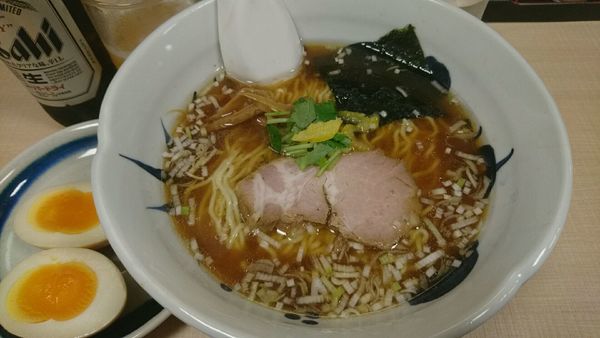 「らーめん（和風醤油）750円」@与ろゐ屋の写真