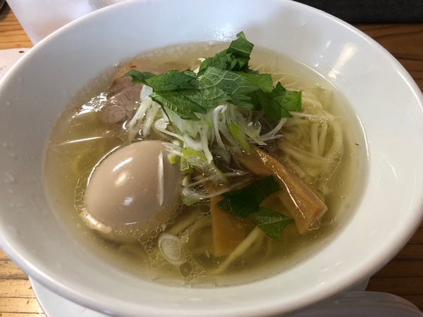 「豚塩600円、味玉100円」@麺蔵 あつおの写真