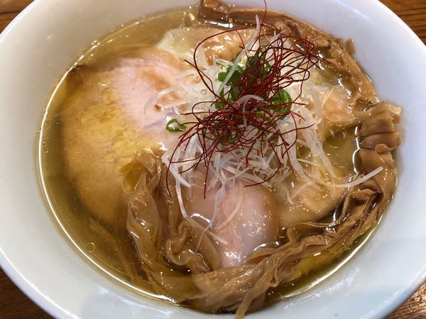 「塩ワンタン麺1000円」@ラーメン屋 トイ・ボックスの写真