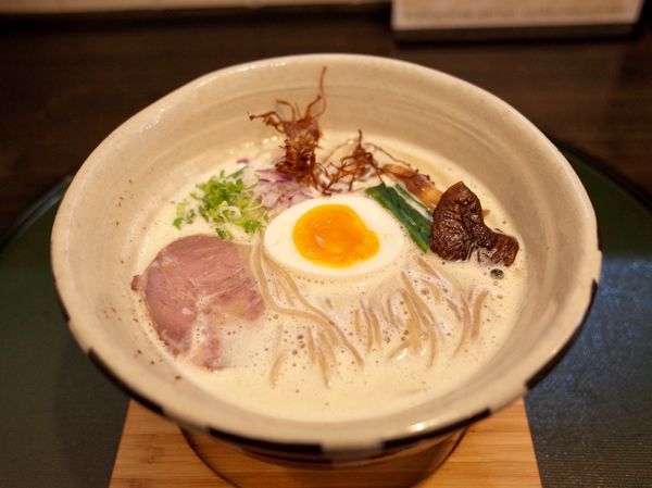 「鶏白湯麺ver6…900円」@ORIBEの写真