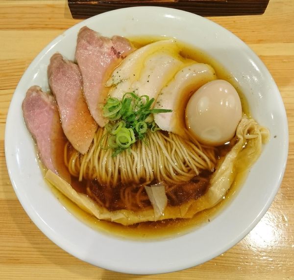 「醤油そば＋特製トッピング」@自家製麺 竜葵の写真