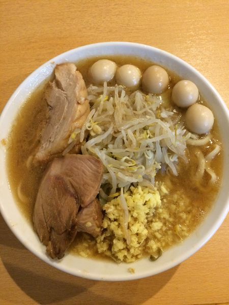 「ラーメン・うずら・しょうが」@ピコピコポンの写真
