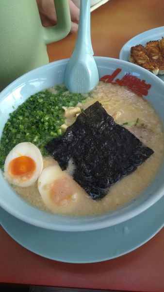 「プレミアム塩豚骨」@ラーメン山岡家 ひたちなか店の写真