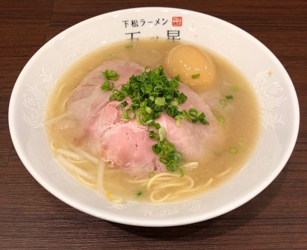 「ラーメン（並￥680）＋玉子（￥100）」@下松ラーメン 五ッ星の写真