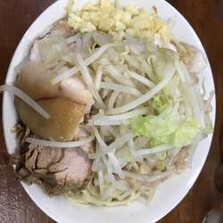 ラーメン小麺増ヤサイ二ンニクアブラ