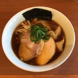 ラーメン（醤油）＋ワンタン