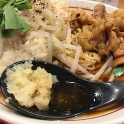 すごもりモツラーメン