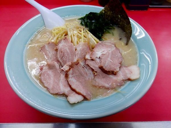 「ネギチャーシュー麺900円　麺硬め　脂多め」@ラーメンショップ 流山店の写真