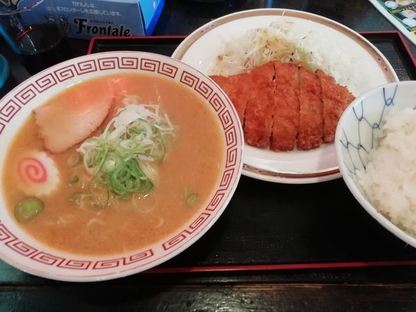 「札幌味噌＋ロースカツ（790円）」@お食事処 一力の写真