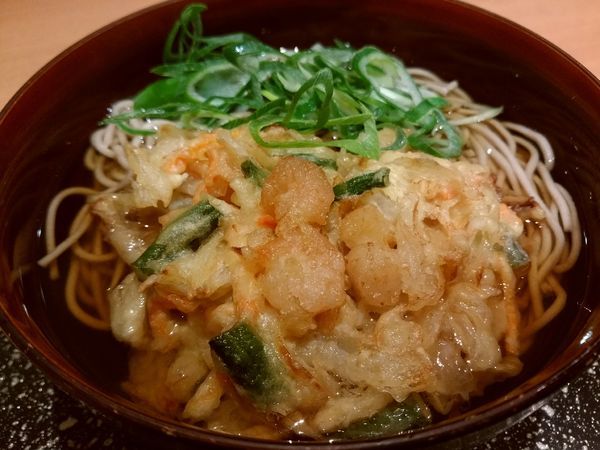 「海鮮かき揚げそば480円」@浪花そばの写真