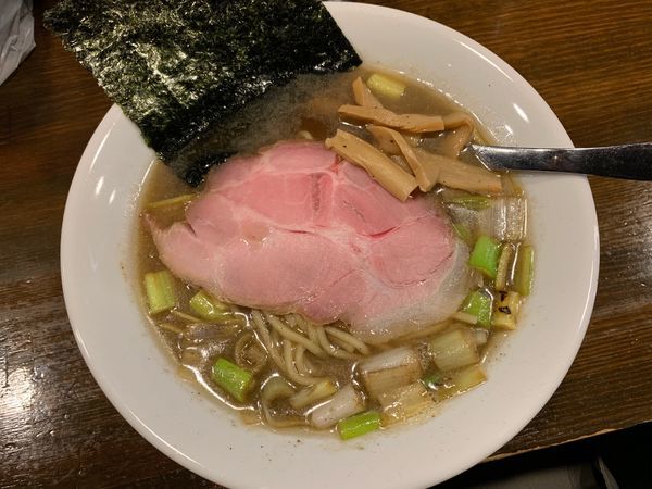 「焼き煮干し鶏醤油らぁ麺650円」@Soupmenの写真