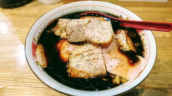 「ブラックチャーシュー(大)」@くじら食堂 nonowa東小金井店の写真