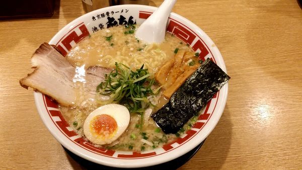 「ラーメン 大盛り 680円」@屯ちん 新宿店の写真