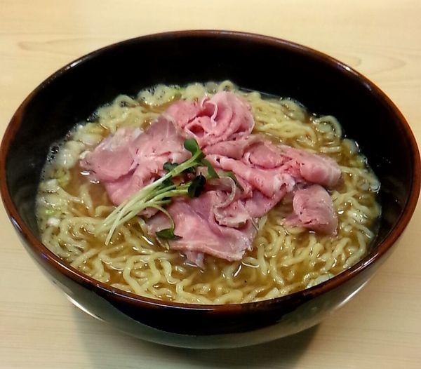 「煮干ラーメン（青）」@煮干ラーメンとローストビーフ パリ橋の写真