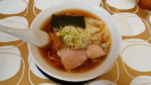 「ワンタンメン(昔ながらの・平打麺)¥750-」@寺カフェ 中華そば水加美の写真