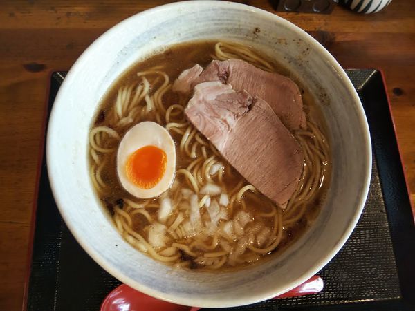 「煮干そば 中盛 (600+50)」@高級煮干し 別品の写真