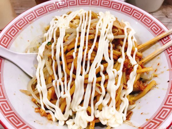 「まぜそば800円＋マヨネーズ50円＋チーズ100円」@徳島NOODLE ぱどるの写真