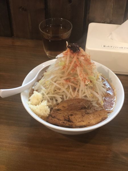 「赤富士 300g 920円 野菜増し」@麺処 はいからの写真