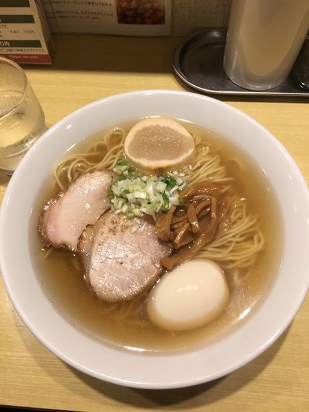 「塩ラーメン+玉子」@函館塩ラーメン 五稜郭の写真
