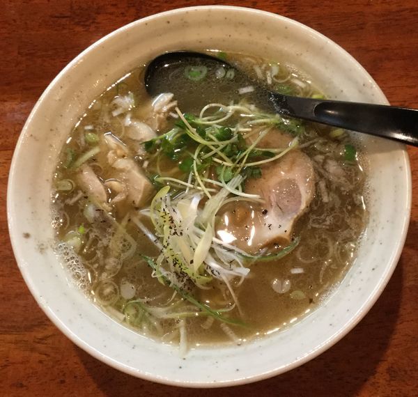 「塩らーめん 680円」@めん屋 まんまるの写真